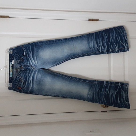 Mudd Flared Leg Jeans, Size 5, Whiskering and Bleached Accents.  EUC. - Picture 11 of 12